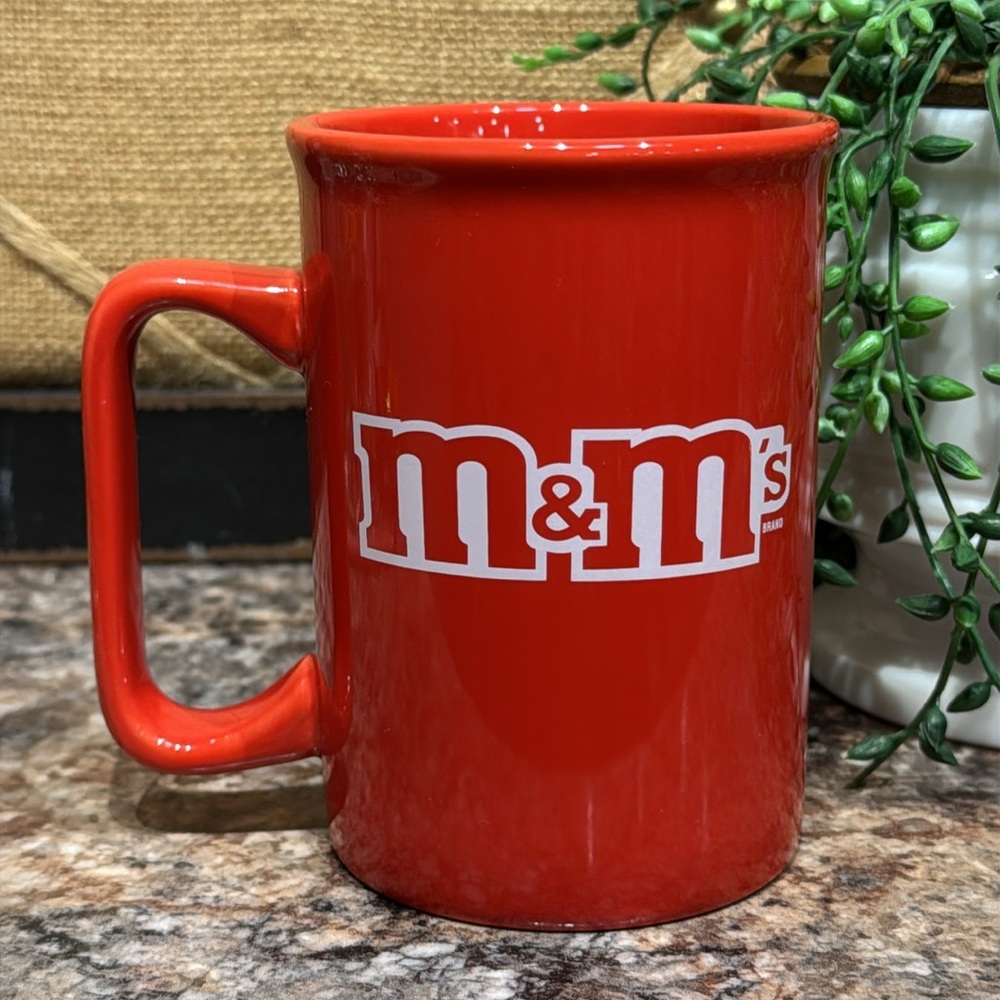 M&M'S MUG - Picture 3 of 6